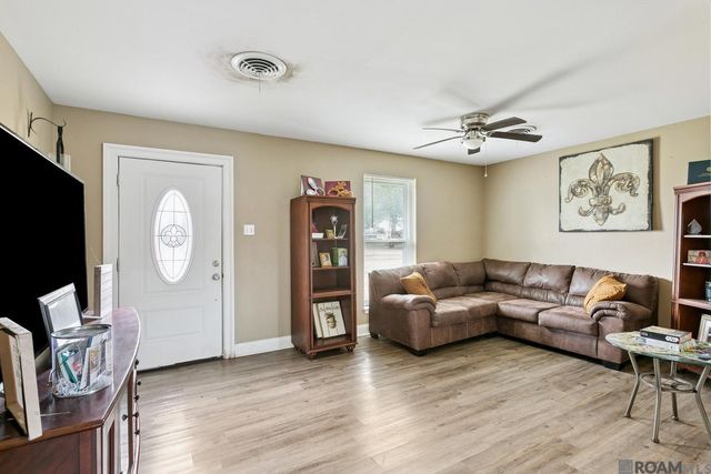 5717 Larchwood Dr, Baton Rouge, LA 70812