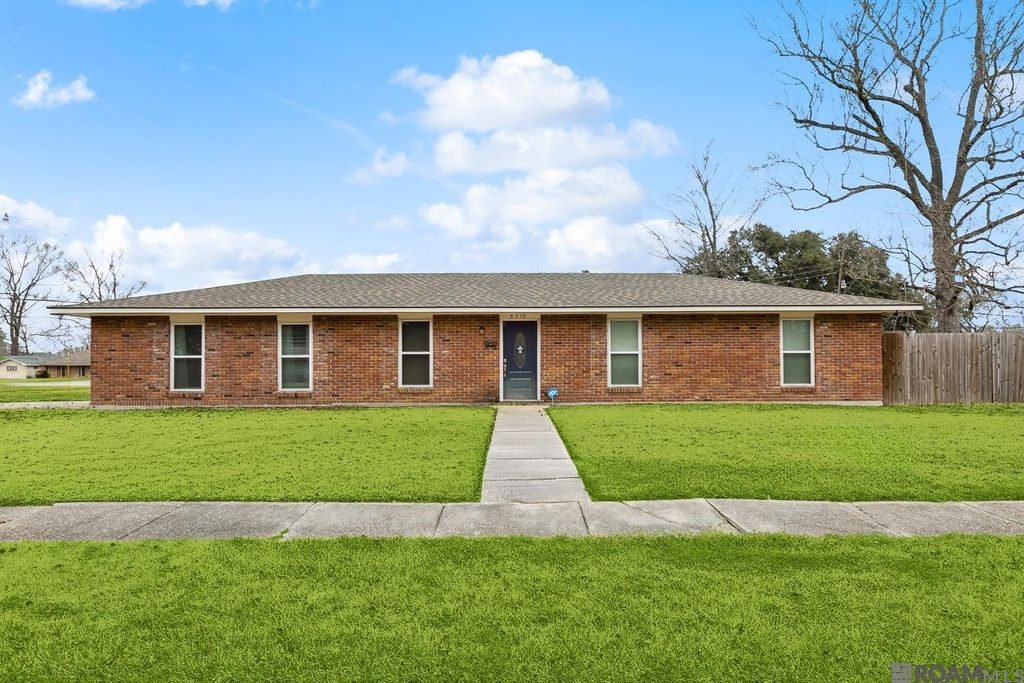 5717 Larchwood Dr, Baton Rouge, LA 70812