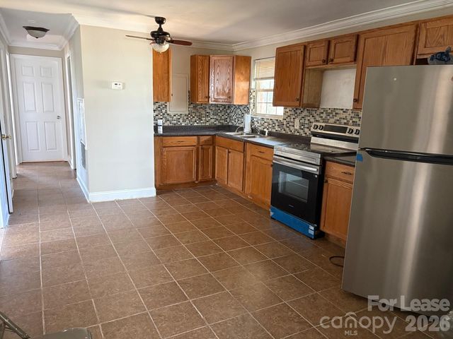 1103 Auten Road, Charlotte, NC 28216