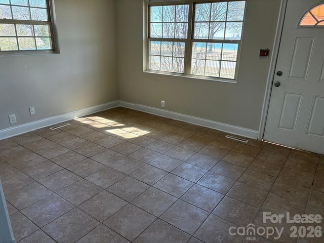 1103 Auten Road, Charlotte, NC 28216