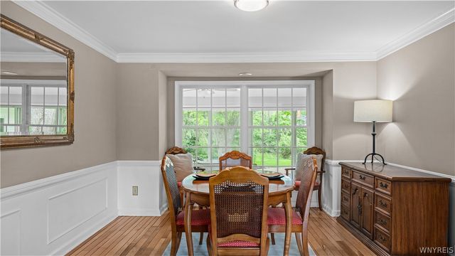 6 Stonehenge Court, Orchard Park, NY 14127