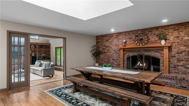6 Stonehenge Court, Orchard Park, NY 14127