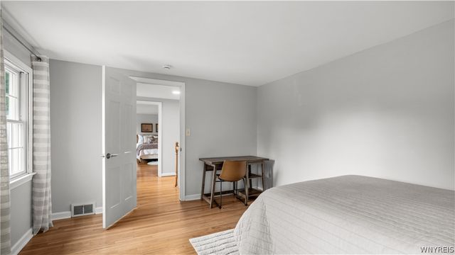 6 Stonehenge Court, Orchard Park, NY 14127