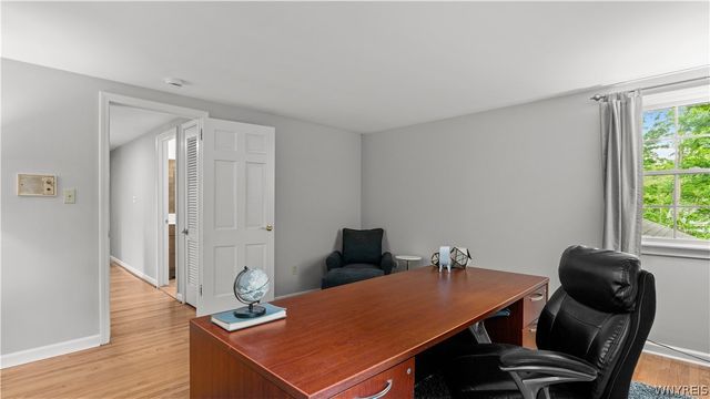 6 Stonehenge Court, Orchard Park, NY 14127
