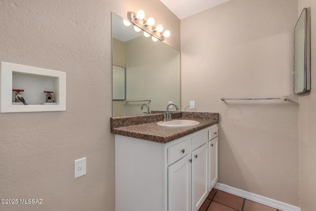 820 S Langley Ave Unit 205, Tucson, AZ 85710