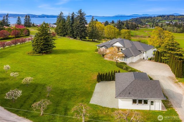221 Baker View Lane, Camano Island, WA 98282