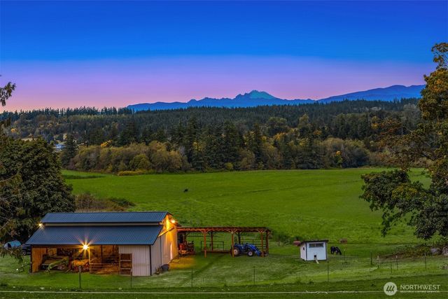 221 Baker View Lane, Camano Island, WA 98282