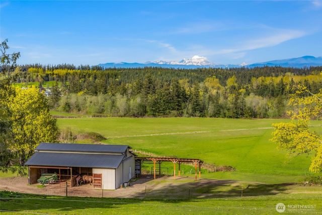 221 Baker View Lane, Camano Island, WA 98282