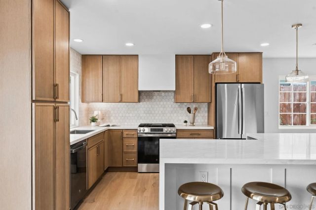 11425 TRIBUNA AVENUE, San Diego, CA 92131