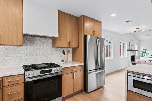 11425 TRIBUNA AVENUE, San Diego, CA 92131