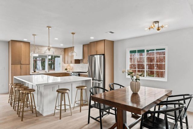 11425 TRIBUNA AVENUE, San Diego, CA 92131