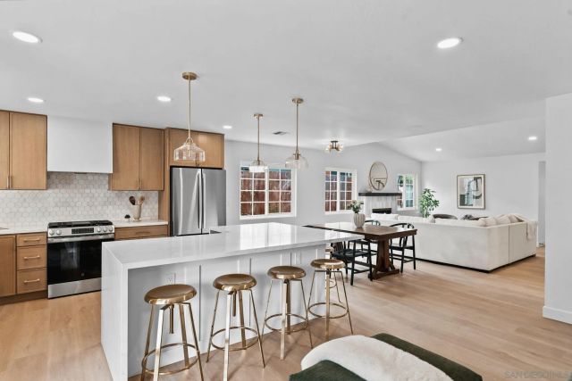 11425 TRIBUNA AVENUE, San Diego, CA 92131