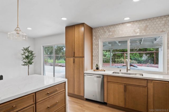 11425 TRIBUNA AVENUE, San Diego, CA 92131