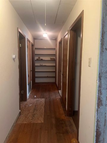 9021 Lomax Street, Houston, TX 77093