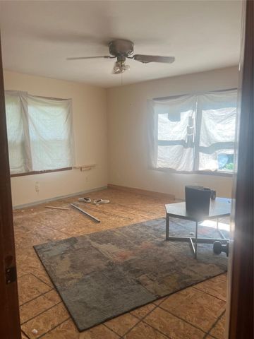 9021 Lomax Street, Houston, TX 77093