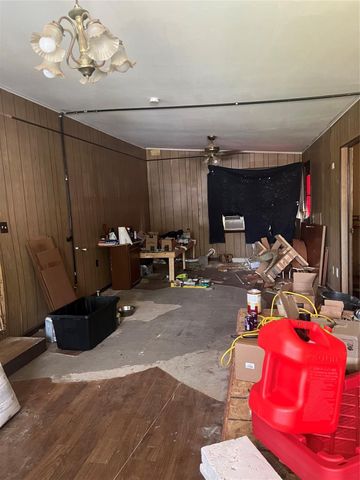 9021 Lomax Street, Houston, TX 77093