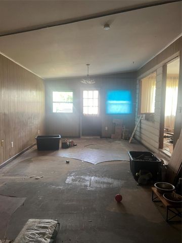 9021 Lomax Street, Houston, TX 77093