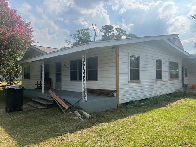 9021 Lomax Street, Houston, TX 77093