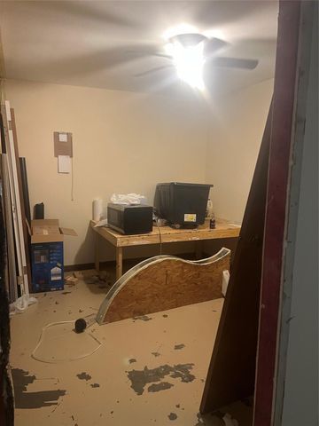 9021 Lomax Street, Houston, TX 77093