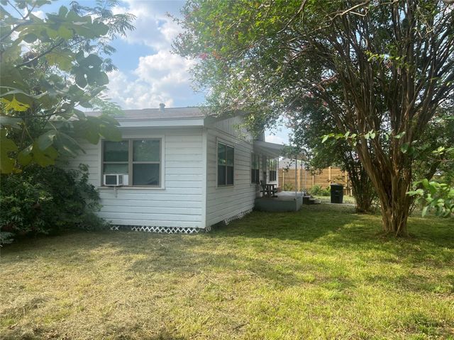 9021 Lomax Street, Houston, TX 77093