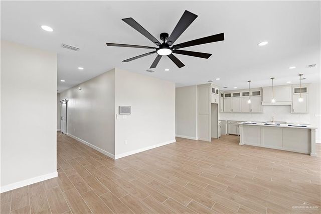 1015 Azalea Street, Mission, TX 78573
