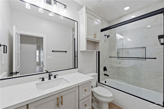 1015 Azalea Street, Mission, TX 78573