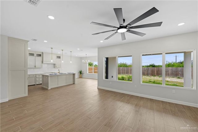 1015 Azalea Street, Mission, TX 78573