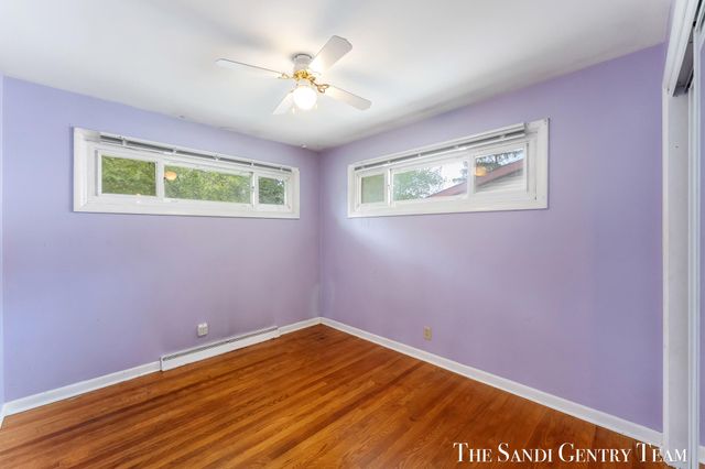 1015 Taylor Avenue, Grand Haven, MI 49417