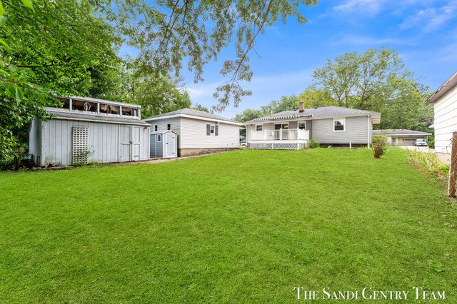 1015 Taylor Avenue, Grand Haven, MI 49417