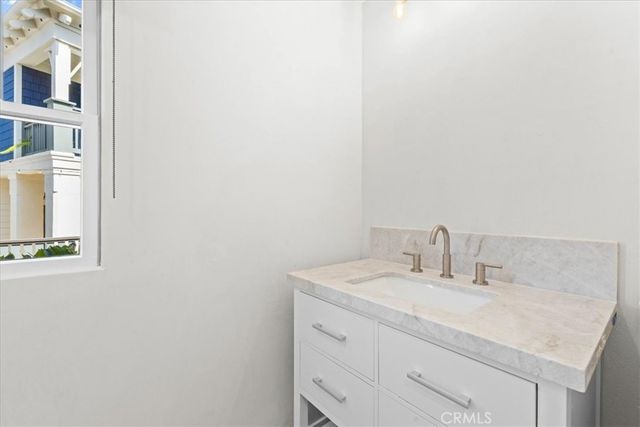 2534 Bungalow Place, Corona Del Mar, CA 92625