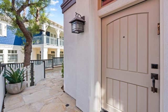 2534 Bungalow Place, Corona Del Mar, CA 92625