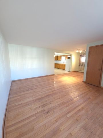3707 Clarence Avenue Garden, Berwyn, IL 60402