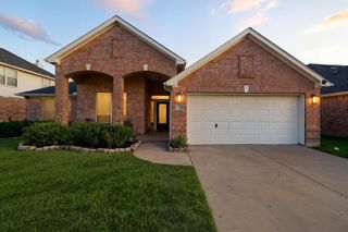 11303 Sailwing Creek Court, Pearland, TX 77584