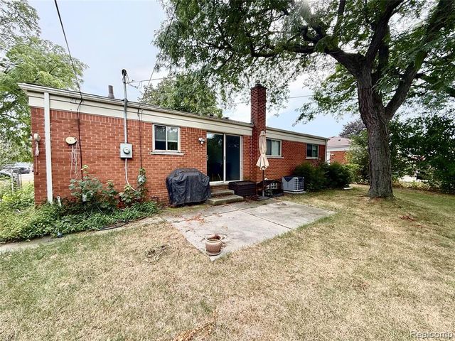 2857 Sherbourne Drive, Troy, MI 48083