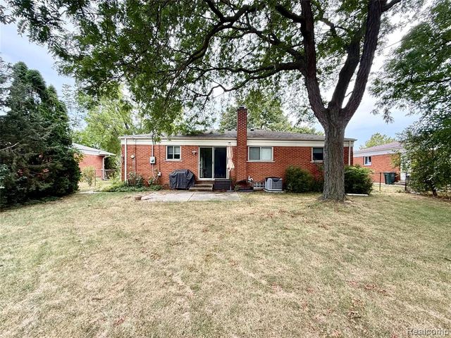2857 Sherbourne Drive, Troy, MI 48083