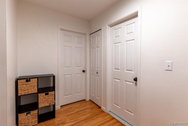 2857 Sherbourne Drive, Troy, MI 48083