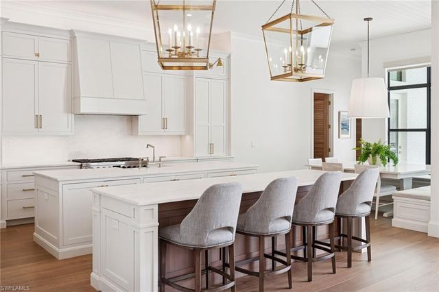 186 North ST, Naples, FL 34108