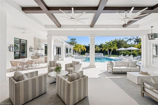 186 North ST, Naples, FL 34108