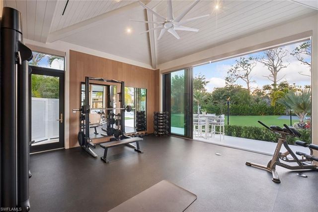 186 North ST, Naples, FL 34108