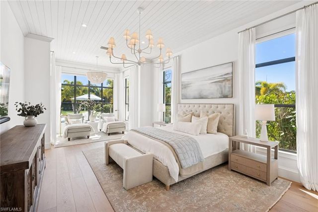 186 North ST, Naples, FL 34108