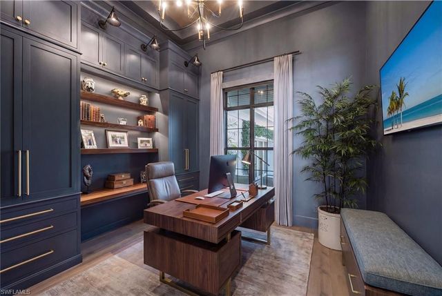 186 North ST, Naples, FL 34108