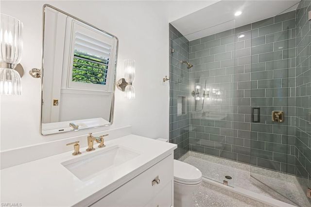 186 North ST, Naples, FL 34108