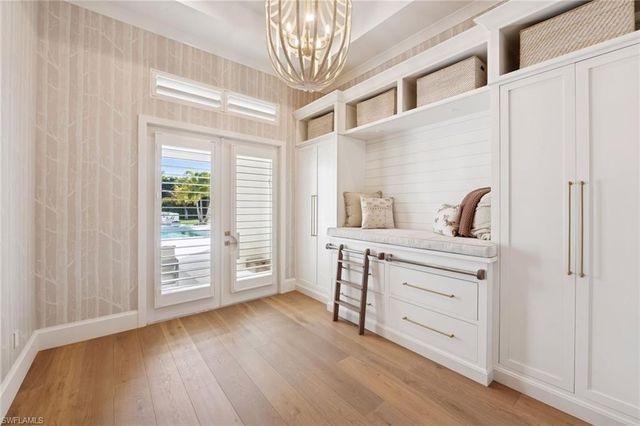 186 North ST, Naples, FL 34108