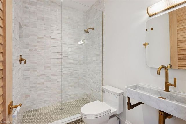 186 North ST, Naples, FL 34108