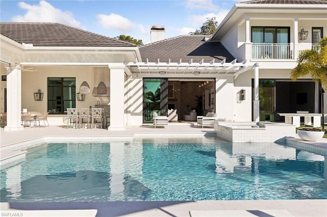 186 North ST, Naples, FL 34108