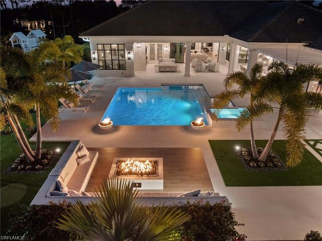 186 North ST, Naples, FL 34108