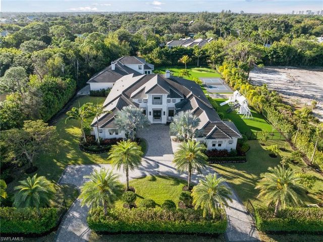 186 North ST, Naples, FL 34108