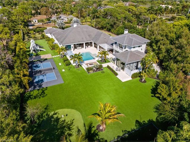 186 North ST, Naples, FL 34108