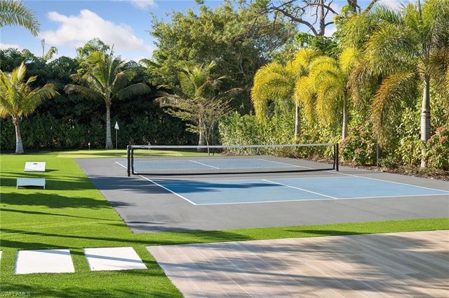 186 North ST, Naples, FL 34108