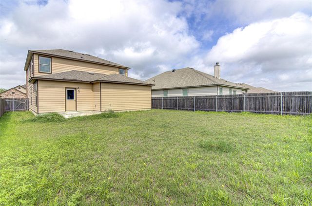1916 Dragonfly LOOP, Bastrop, TX 78602